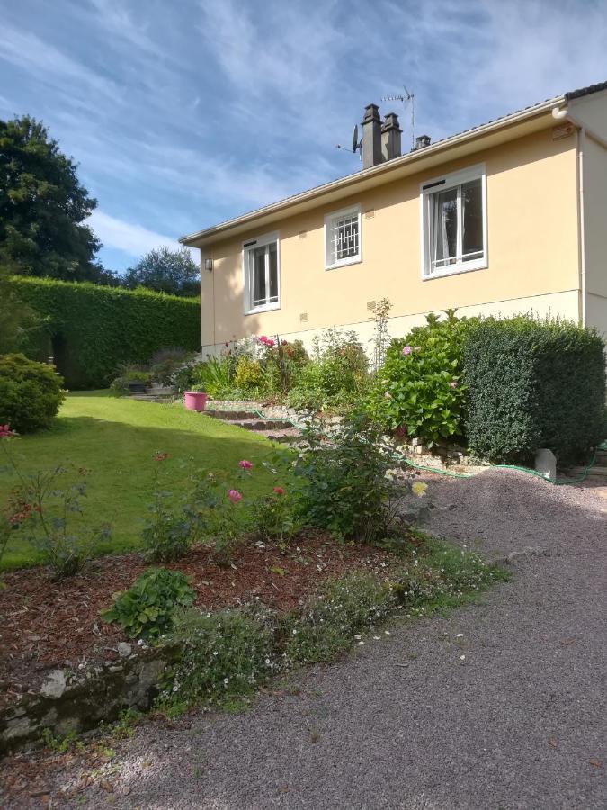 Bed and Breakfast L'Accueil Guéron Exterior foto